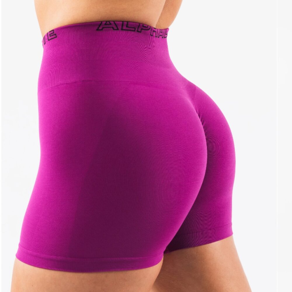 Amplify Gravity Short Women's Seamless Scrunch Short